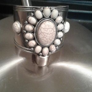 Crackle Braclet